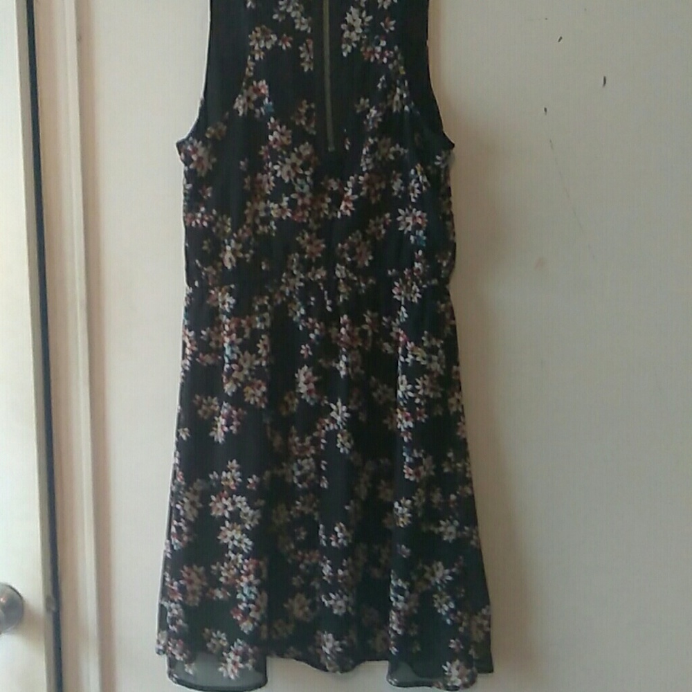 Xhilaration Dress - Picture 5 of 6